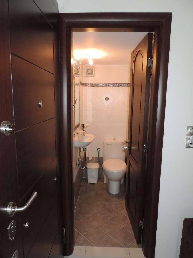 Vivi'S Home Луца Экстерьер фото